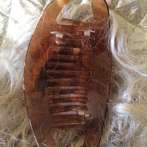 Ladies clip on blonde fall - Picture 4 of 5